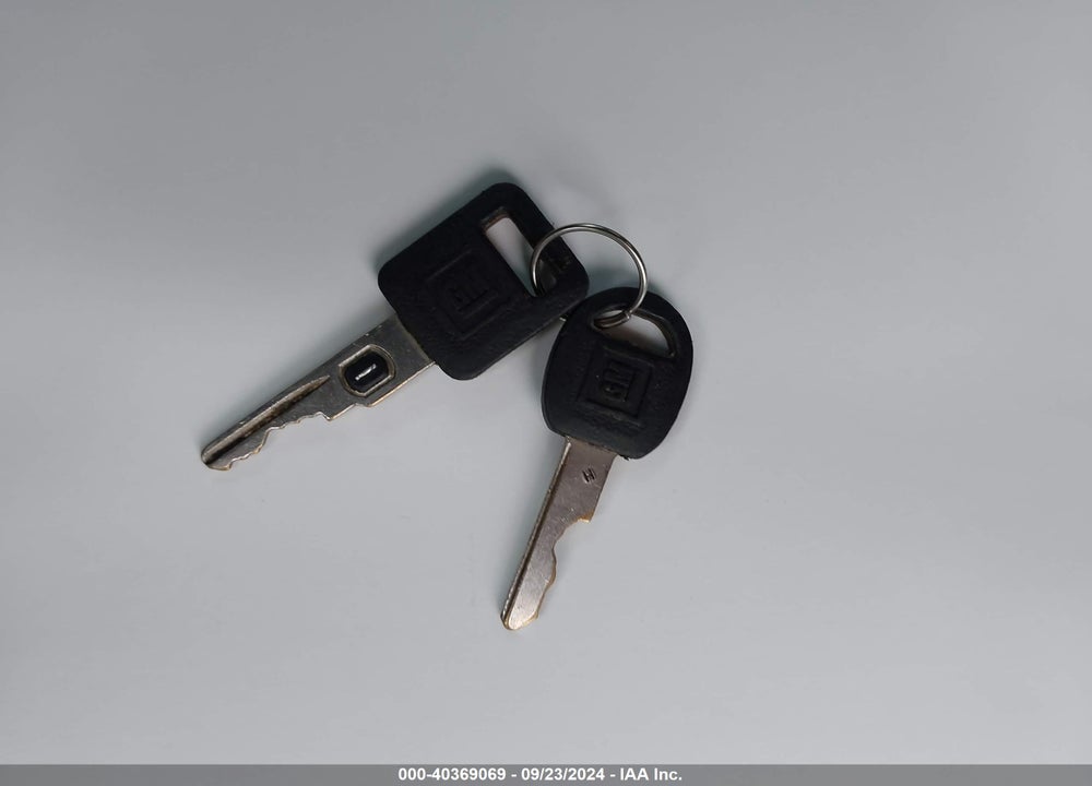 2000 CHEVROLET CAMARO VIN: 2G1FP22K8Y2155785