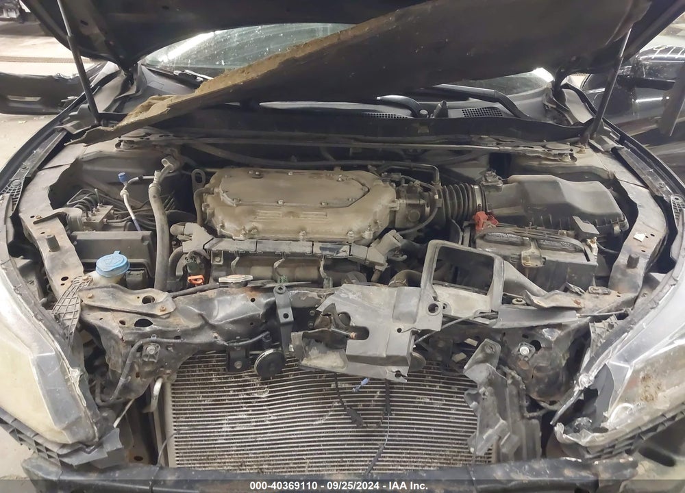 2015 HONDA ACCORD VIN: 1HGCR3F83FA021334