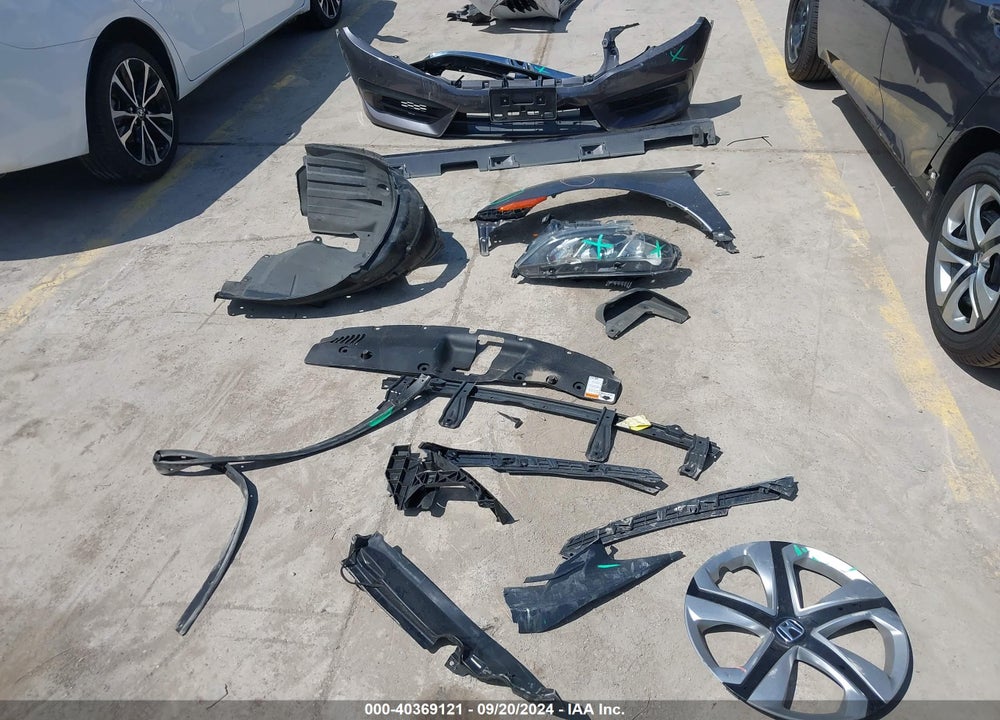 2018 HONDA CIVIC LX VIN: 2HGFC2F5XJH583790