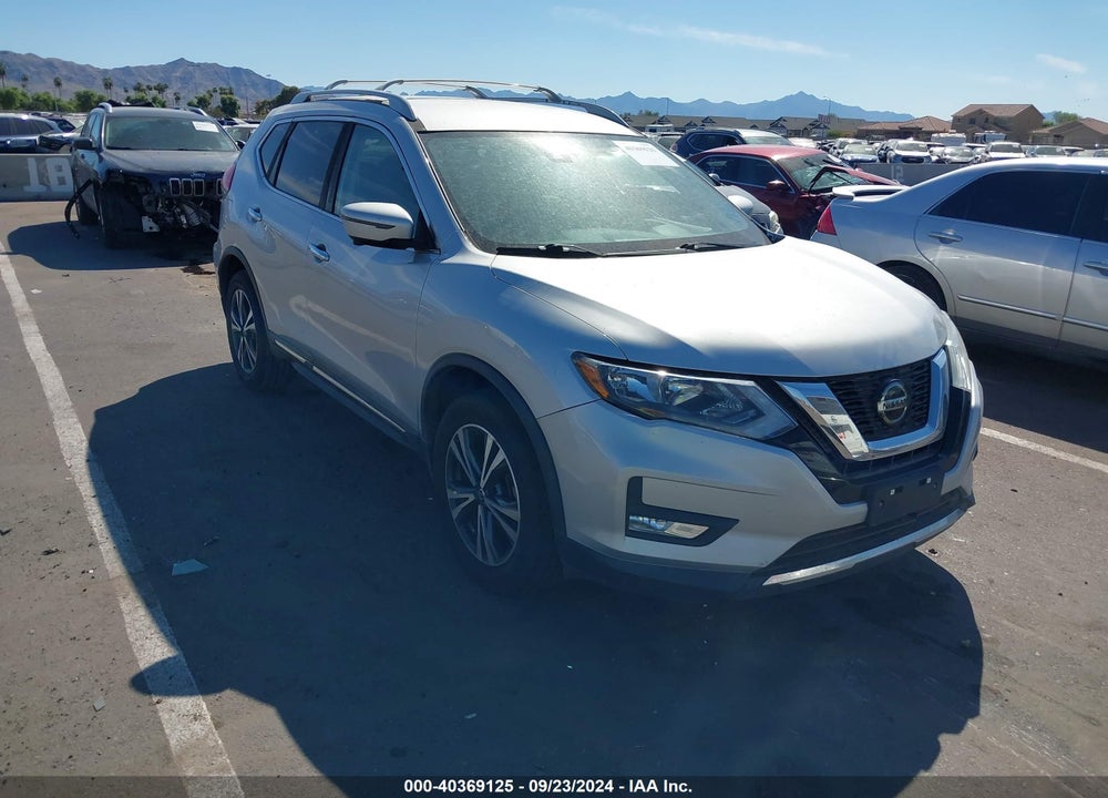2018 NISSAN ROGUE SL VIN: 5N1AT2MVXJC824726