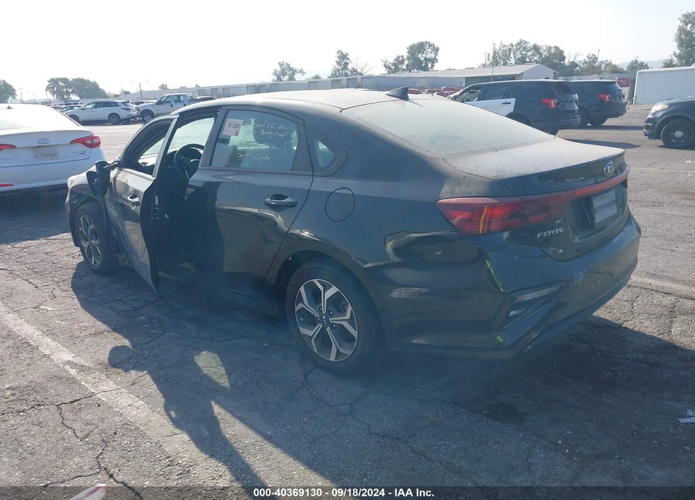 2021 KIA FORTE LXS VIN: 3KPF24AD9ME327135