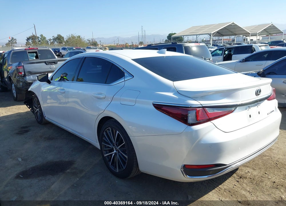 2024 LEXUS ES VIN: 58ADA1C18RU051507