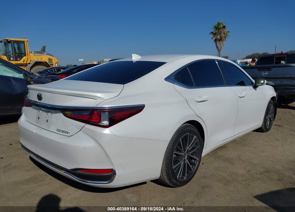 2024 LEXUS ES VIN: 58ADA1C18RU051507