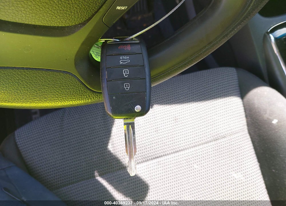 2018 KIA FORTE LX VIN: 3KPFK4A72JE167721