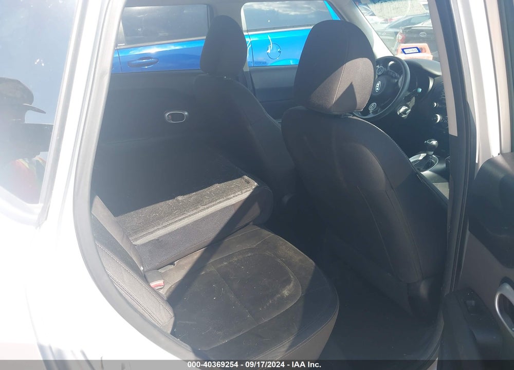 2016 KIA SOUL VIN: KNDJN2A2XG7827457