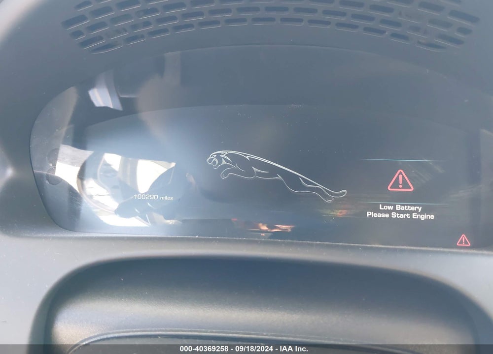 2015 JAGUAR XJ XJL PORTFOLIO VIN: SAJWA2GZ0F8V88341