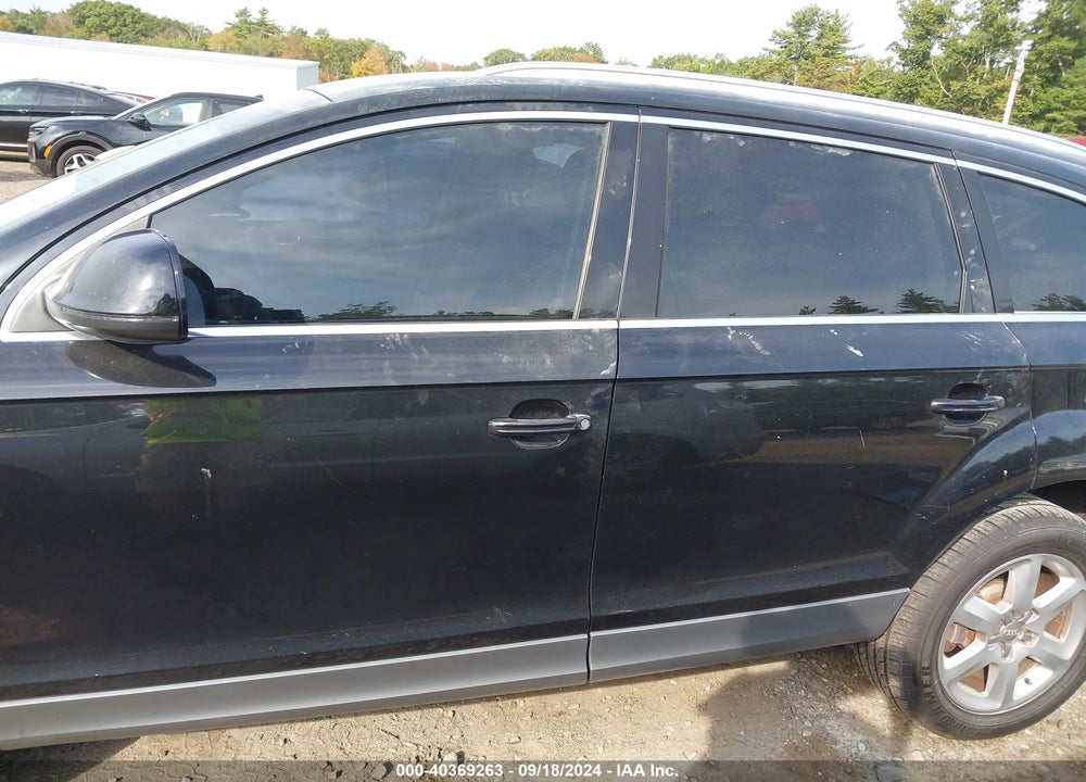 2011 AUDI Q7 3.0T PREMIUM VIN: WA1CGAFEXBD005424