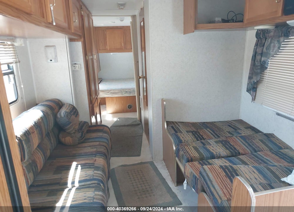 2001 JAYCO QUEST 256D VIN: 1UJBJ02MX156D0341