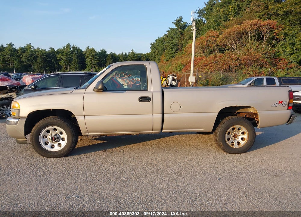 2005 GMC SIERRA 1500 WORK TRUCK VIN: 1GTEK14V75E165985