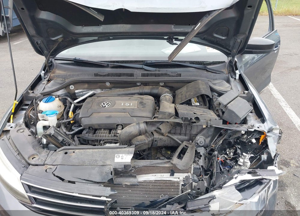 2015 VOLKSWAGEN JETTA 1.8T SE VIN: 3VWD17AJ0FM281458