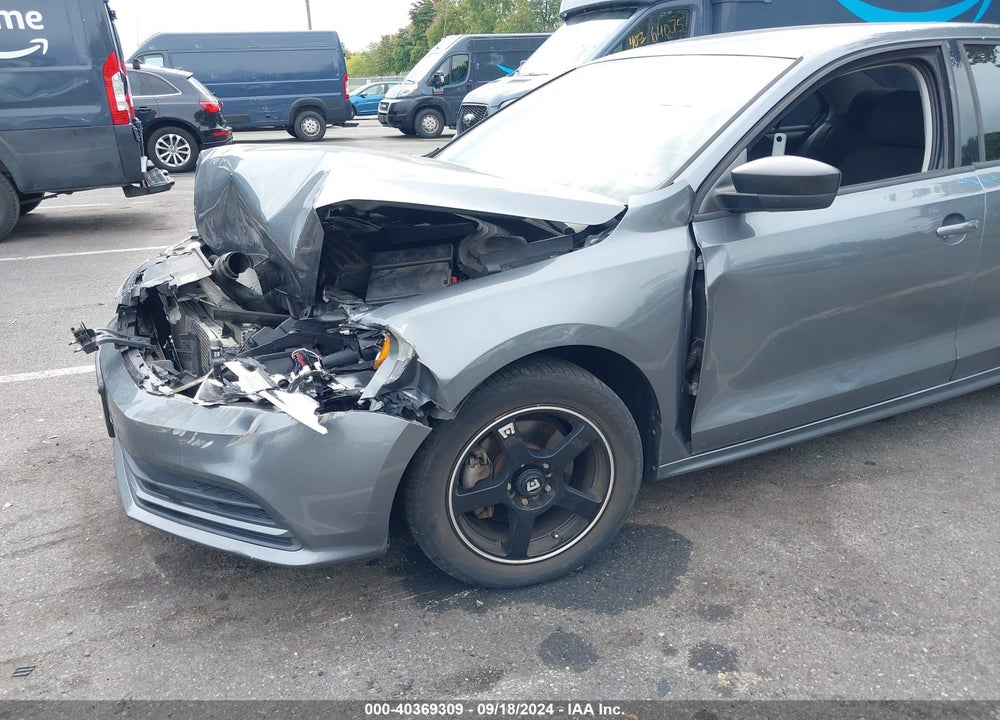 2015 VOLKSWAGEN JETTA 1.8T SE VIN: 3VWD17AJ0FM281458