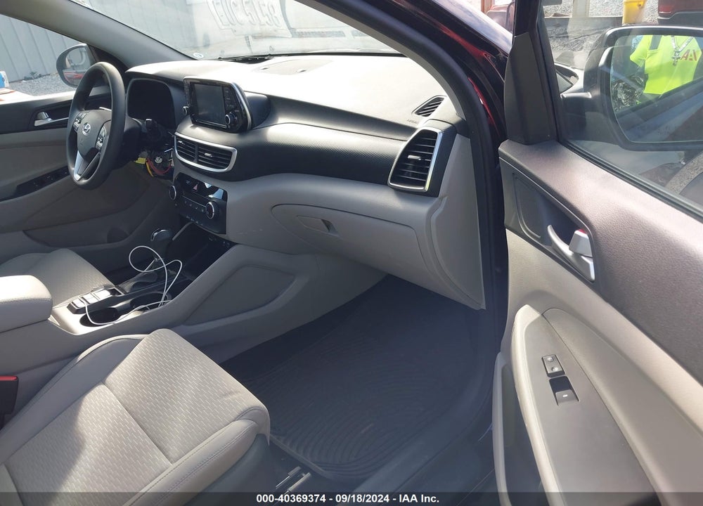 2019 HYUNDAI TUCSON SE VIN: KM8J2CA49KU029635