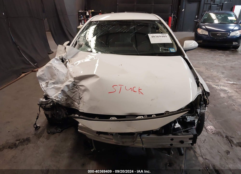 2020 TOYOTA COROLLA LE VIN: JTDEPRAE0LJ091608