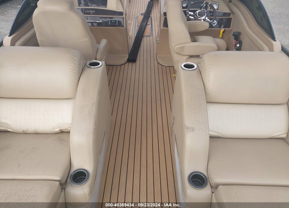 2015 HARRIS SOLTICE VIN: 2B175120