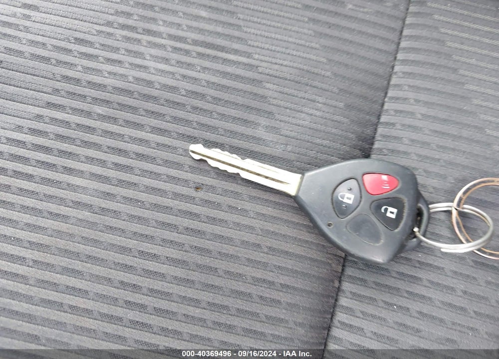 2011 SCION TC VIN: JTKJF5C77B3015551