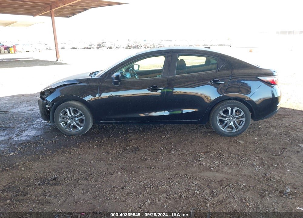 2019 TOYOTA YARIS LE VIN: 3MYDLBYV9KY526755