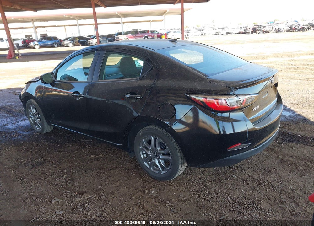 2019 TOYOTA YARIS LE VIN: 3MYDLBYV9KY526755