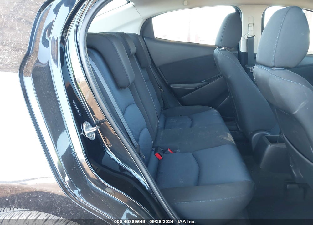 2019 TOYOTA YARIS LE VIN: 3MYDLBYV9KY526755