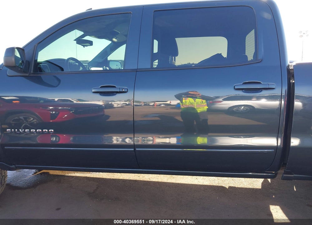 2018 CHEVROLET SILVERADO 1500 2LT VIN: 3GCUKREC7JG559206