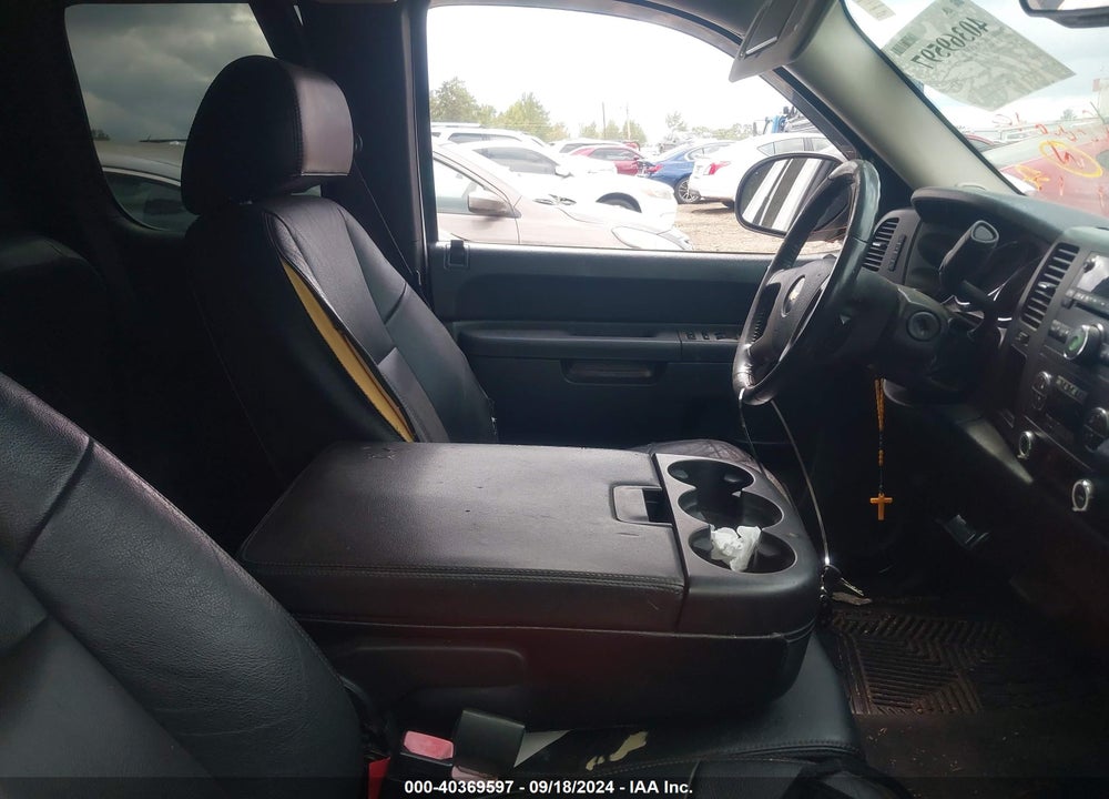 2010 CHEVROLET SILVERADO 1500 LT VIN: 1GCSCSE04AZ156625