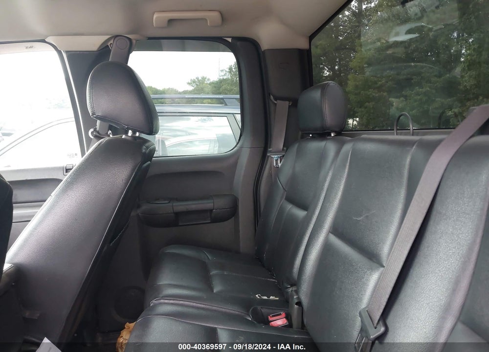 2010 CHEVROLET SILVERADO 1500 LT VIN: 1GCSCSE04AZ156625