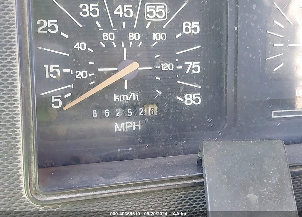 1981 FORD F100 VIN: 1FTCF10E3BRA23056