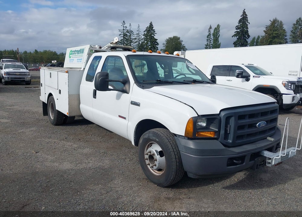 2007 FORD F-350 XL/XLT VIN: 1FDWX32P17EA03404