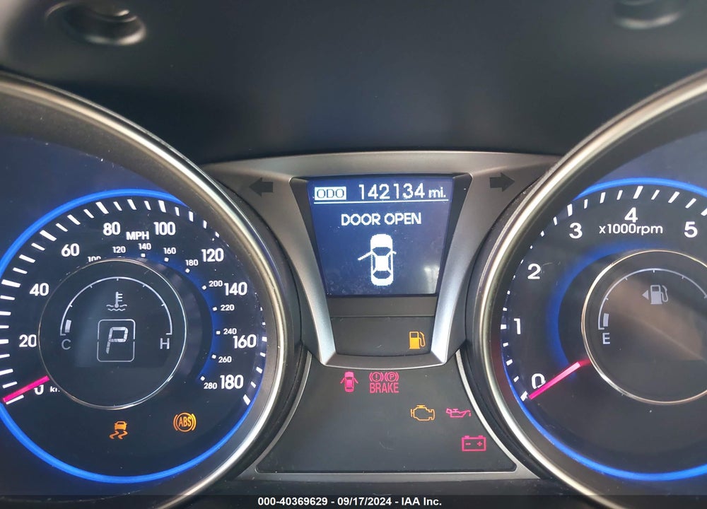 2013 HYUNDAI GENESIS 3.8 GRAND TOURING VIN: KMHHU6KJ8DU084224
