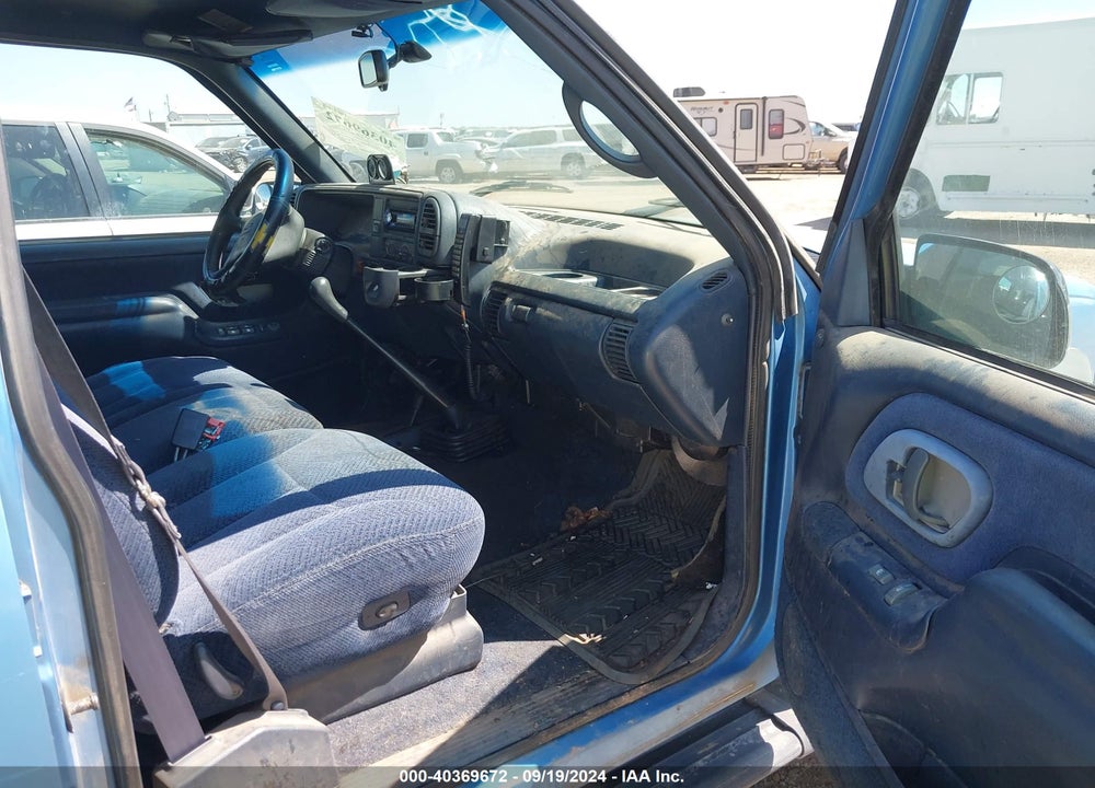 1996 CHEVROLET GMT-400 K3500 VIN: 1GCHK33F6TF001363