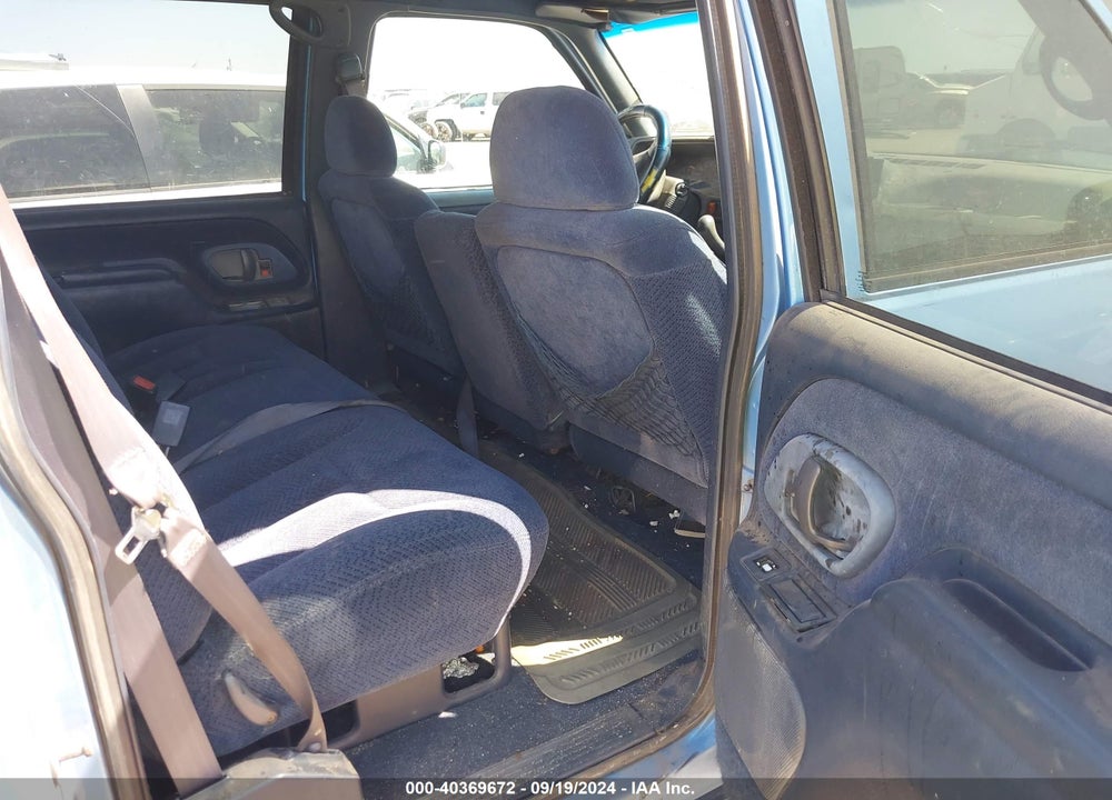 1996 CHEVROLET GMT-400 K3500 VIN: 1GCHK33F6TF001363
