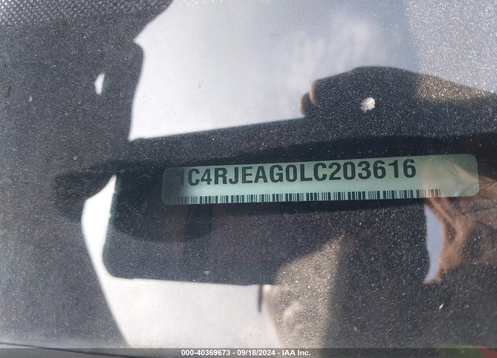 2020 JEEP GRAND CHEROKEE ALTITUDE 4X2 VIN: 1C4RJEAG0LC203616