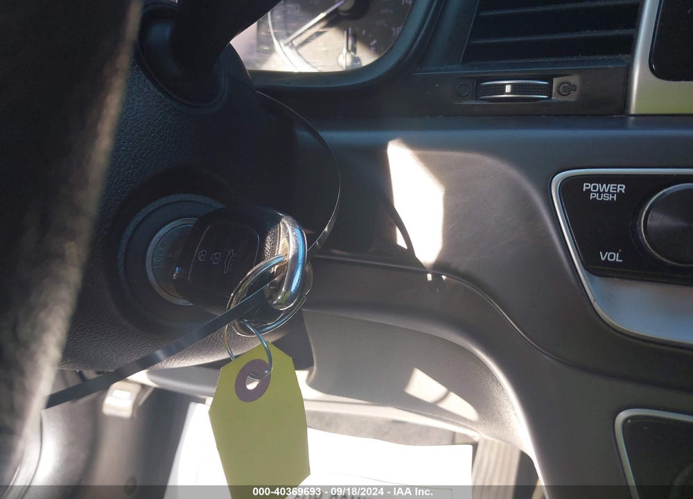 2018 HYUNDAI SONATA VIN: 5NPE24AF6JH694210