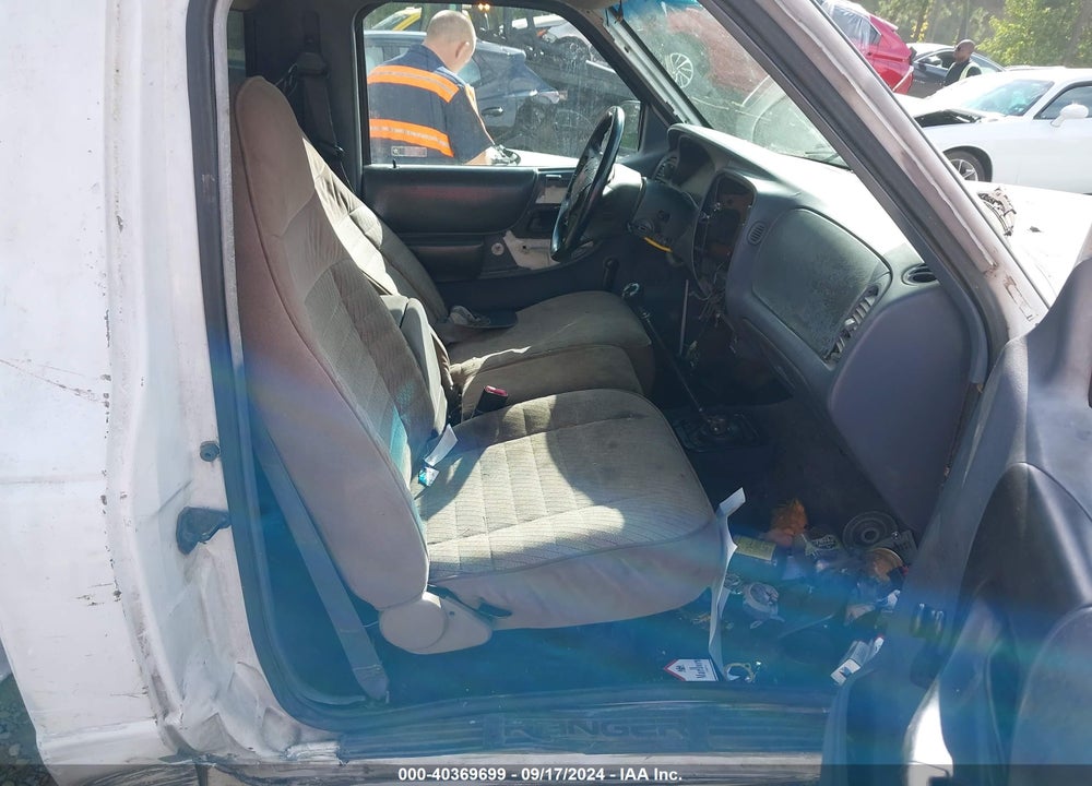 1998 FORD RANGER SPLASH/XL/XLT VIN: 1FTYR10U3WUB48629
