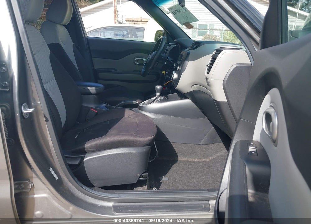 2015 KIA SOUL VIN: KNDJN2A20F7198175