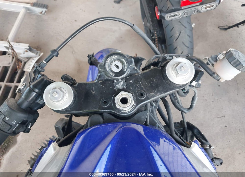 2007 HONDA CBR600 RR VIN: JH2PC40017M011550