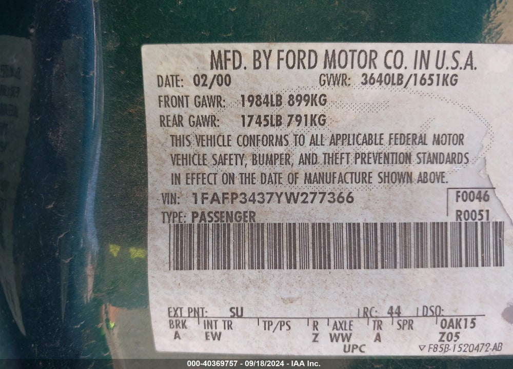 2000 FORD FOCUS VIN: 1FAFP3437YW277366