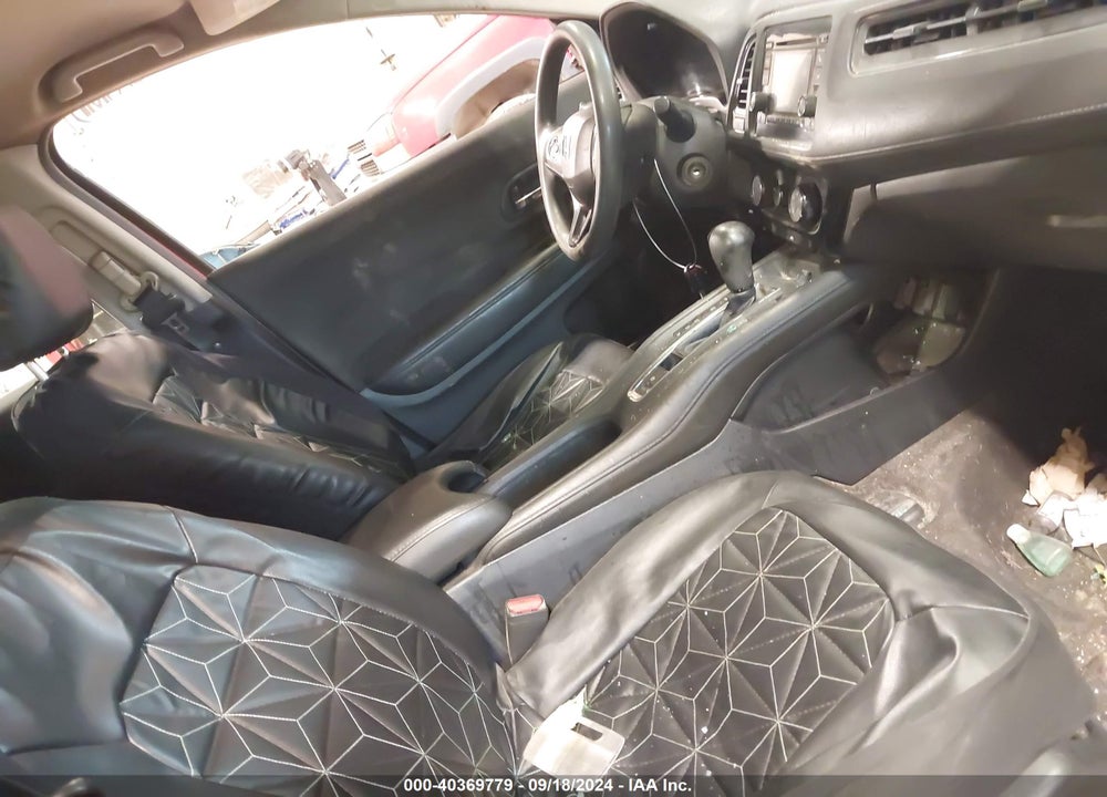 2018 HONDA HR-V LX VIN: 3CZRU6H3XJG724685