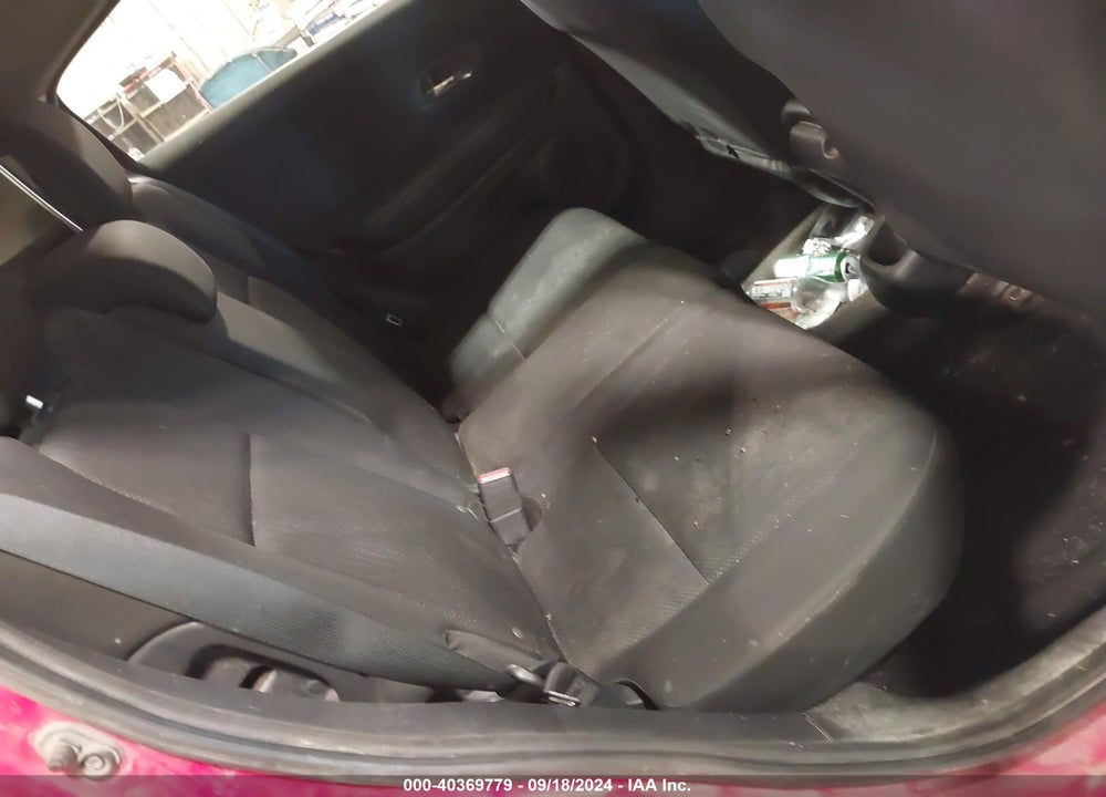 2018 HONDA HR-V LX VIN: 3CZRU6H3XJG724685