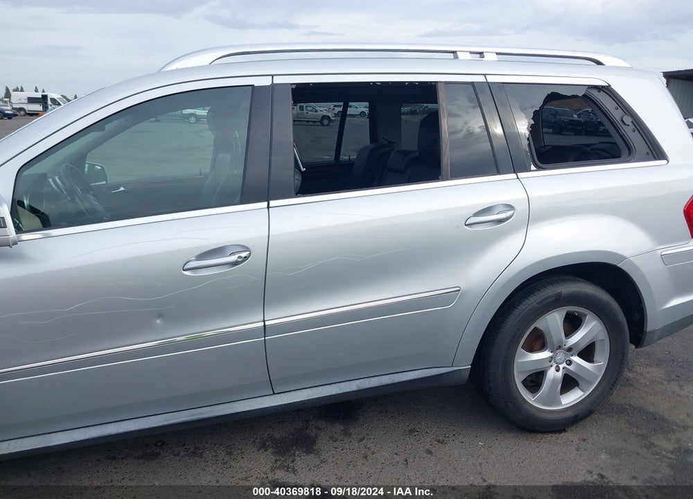 2011 MERCEDES-BENZ GL 450 4MATIC VIN: 4JGBF7BE1BA695056