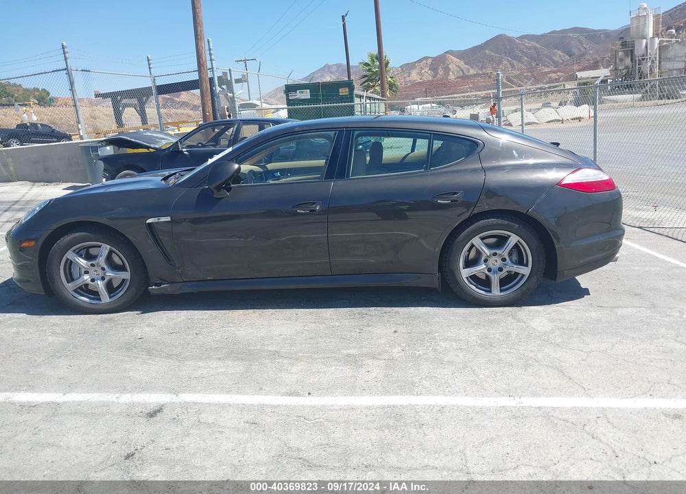 2011 PORSCHE PANAMERA 4 VIN: WP0AA2A70BL011297