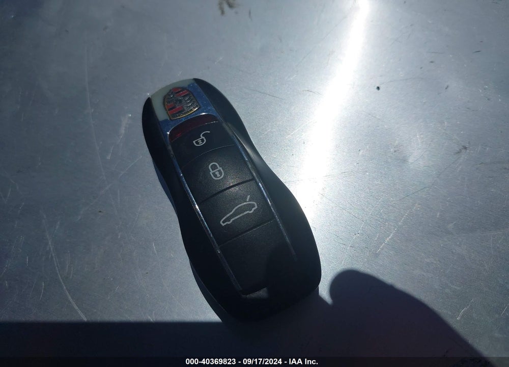 2011 PORSCHE PANAMERA 4 VIN: WP0AA2A70BL011297