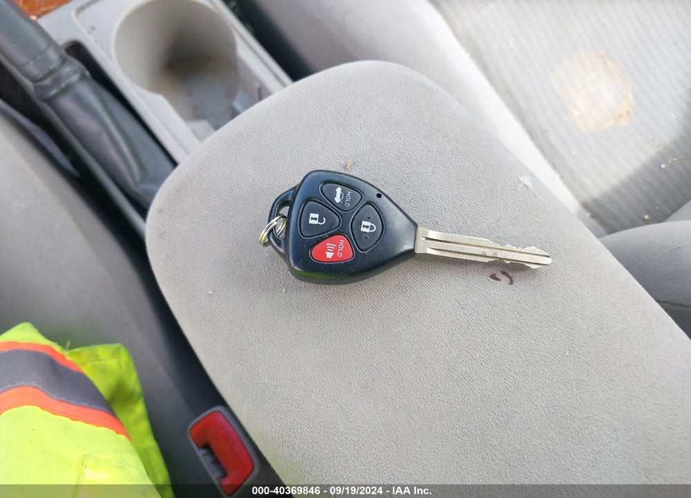 2010 TOYOTA COROLLA XLE VIN: 2T1BU4EE7AC266034