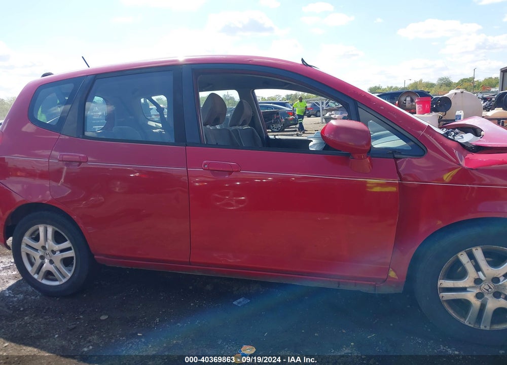 2007 HONDA FIT VIN: JHMGD38417S046090