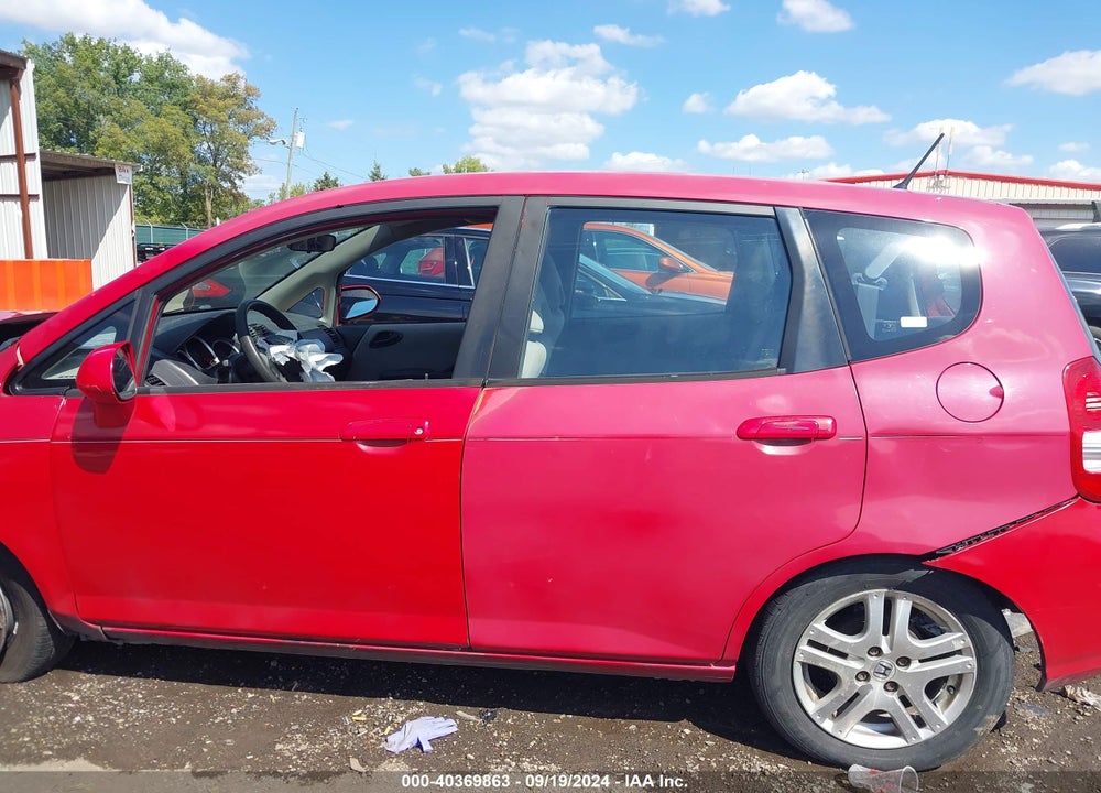 2007 HONDA FIT VIN: JHMGD38417S046090