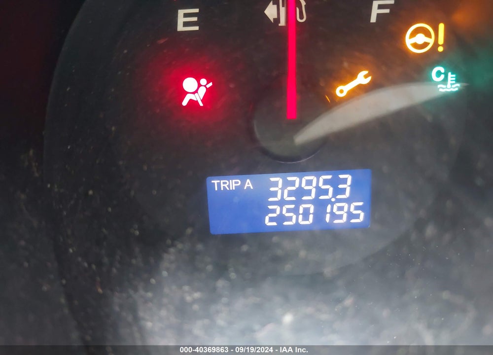 2007 HONDA FIT VIN: JHMGD38417S046090