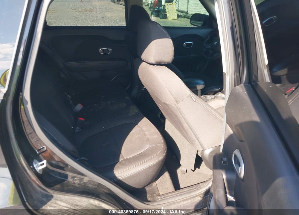 2018 KIA SOUL VIN: KNDJN2A22J7899535