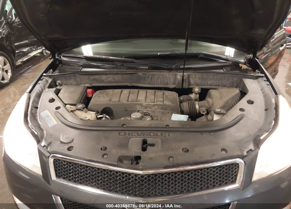2010 CHEVROLET TRAVERSE LT VIN: 1GNLVFED5AS146131
