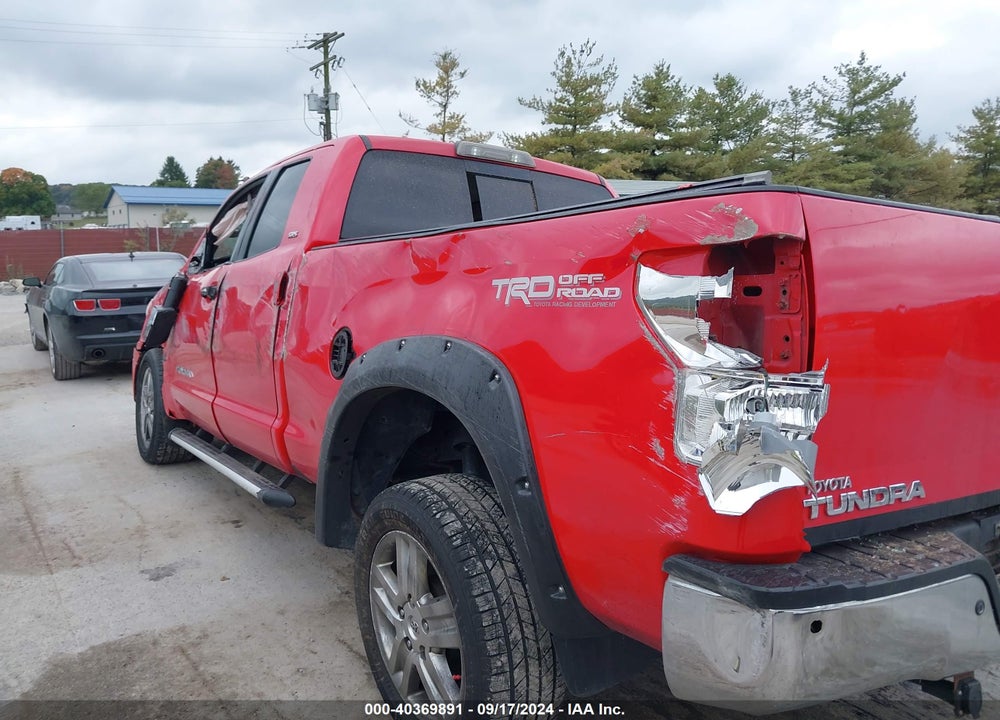 2011 TOYOTA TUNDRA SR5 5.7L V8 VIN: 5TFUY5F10BX177746