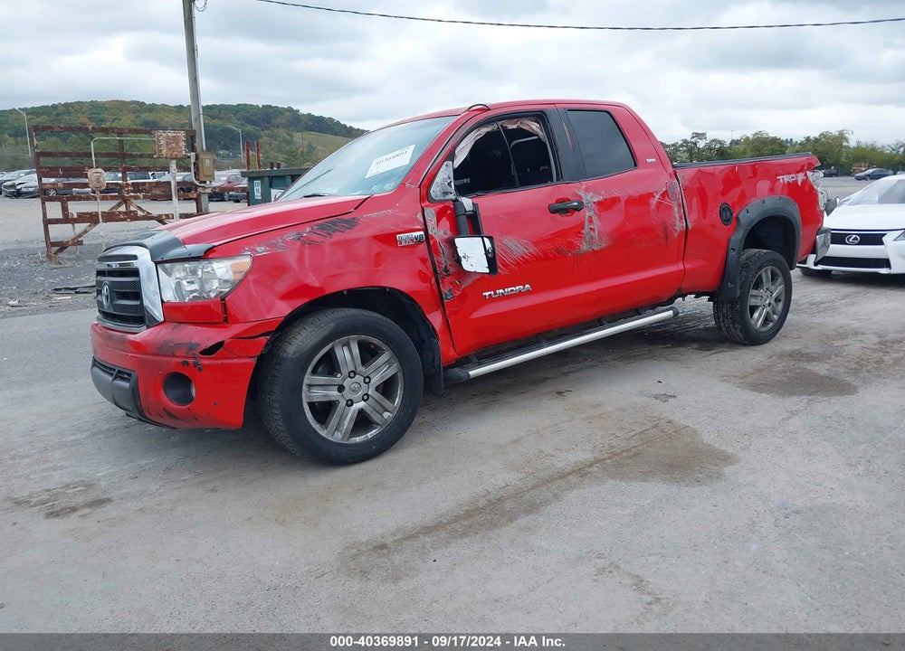 2011 TOYOTA TUNDRA SR5 5.7L V8 VIN: 5TFUY5F10BX177746