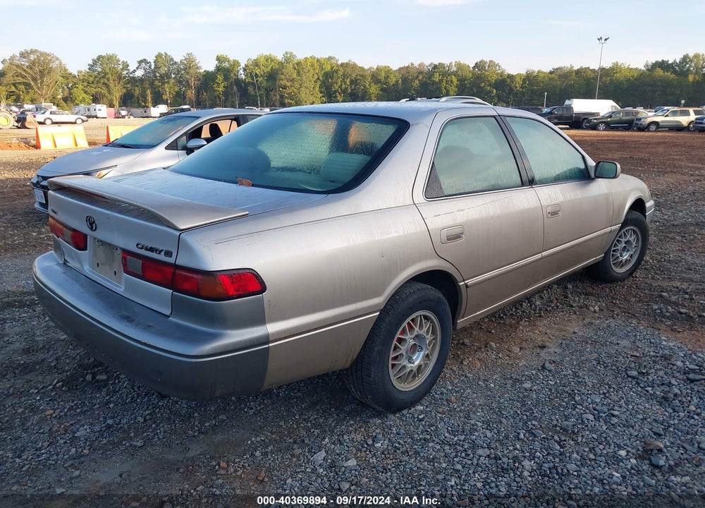 1998 TOYOTA CAMRY LE VIN: 4T1BG22K7WU312361